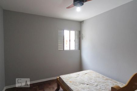 Quarto 2 de casa para alugar com 2 quartos, 120m² em Parque Peruche, São Paulo