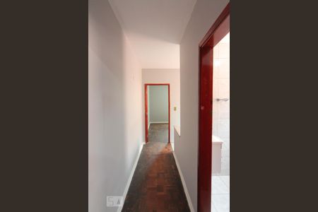 Corredor de casa para alugar com 2 quartos, 120m² em Parque Peruche, São Paulo