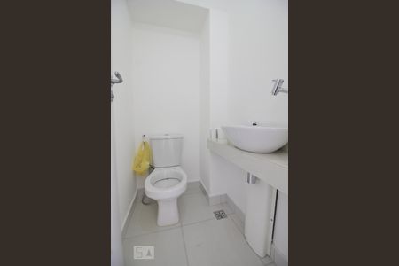 Lavabo de apartamento para alugar com 3 quartos, 134m² em Vila Sônia, São Paulo