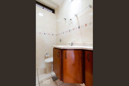 Lavabo de apartamento à venda com 4 quartos, 150m² em Mansões Santo Antônio, Campinas