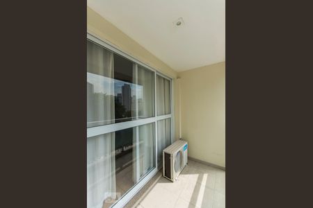 Varanda de apartamento para alugar com 1 quarto, 50m² em Vila Olímpia, São Paulo