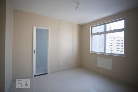 Suíte de apartamento para alugar com 3 quartos, 105m² em Icaraí, Niterói