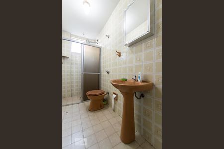 Banheiro de apartamento para alugar com 2 quartos, 60m² em Vila Osasco, Osasco