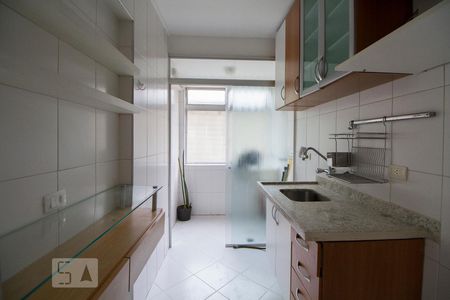 Cozinha de apartamento para alugar com 1 quarto, 38m² em Bela Vista, São Paulo