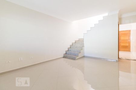 Sala de casa à venda com 3 quartos, 130m² em Vila Carrão, São Paulo