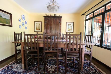 Sala de casa de condomínio à venda com 3 quartos, 313m² em Instituto de Previdência, São Paulo