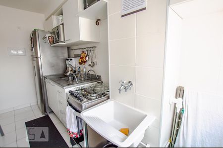 Cozinha e área de serviço de apartamento para alugar com 1 quarto, 31m² em Água Branca, São Paulo