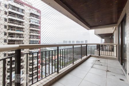 Varanda de apartamento para alugar com 1 quarto, 60m² em Barra da Tijuca, Rio de Janeiro