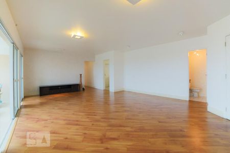 Sala de apartamento para alugar com 3 quartos, 157m² em Parque Colonial, São Paulo