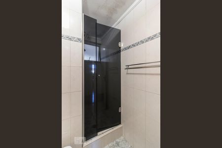 Banheiro de apartamento à venda com 3 quartos, 90m² em Vila Ipojuca, São Paulo