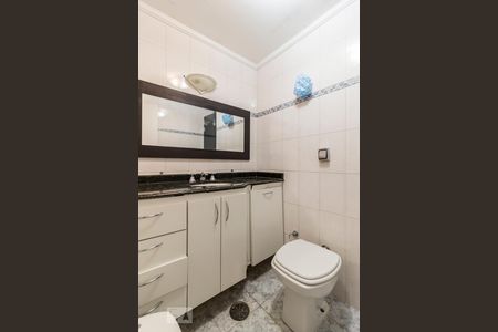 Banheiro de apartamento à venda com 3 quartos, 90m² em Vila Ipojuca, São Paulo