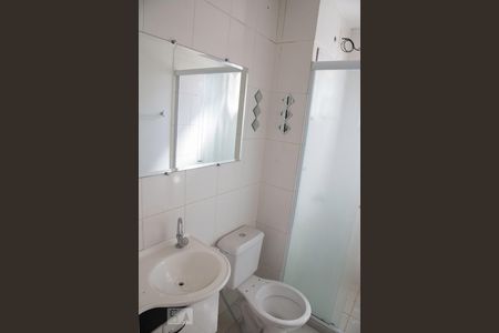 Banheiro de apartamento à venda com 2 quartos, 47m² em Vila Palmeiras, São Paulo