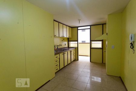 Cozinha de apartamento para alugar com 3 quartos, 120m² em Icaraí, Niterói