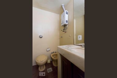Banheiro da Suíte de apartamento para alugar com 3 quartos, 120m² em Icaraí, Niterói