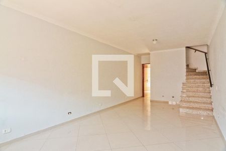 Casa à venda com 94m², 2 quartos e 2 vagasSala