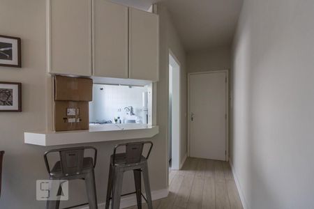 Cozinha de apartamento para alugar com 1 quarto, 48m² em Consolação, São Paulo