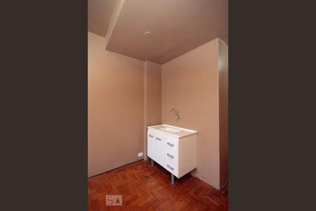 Cozinha de kitnet/studio para alugar com 1 quarto, 28m² em Consolação, São Paulo