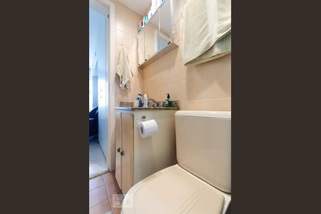 Banheiro da suite de apartamento à venda com 3 quartos, 149m² em Jardim Botânico, Rio de Janeiro