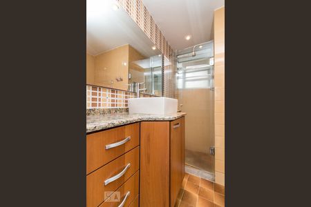 Banheiro de apartamento para alugar com 1 quarto, 65m² em Estácio, Rio de Janeiro