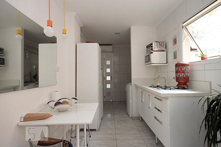 Cozinha de apartamento à venda com 1 quarto, 31m² em Santa Efigênia, São Paulo