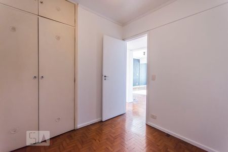 Quarto de apartamento para alugar com 3 quartos, 111m² em Moema, São Paulo