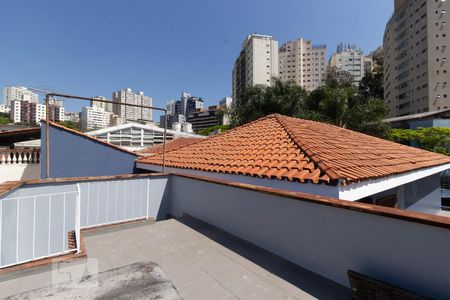 Terraço de casa para alugar com 4 quartos, 230m² em Sumaré, São Paulo