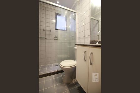 Banheiro de apartamento à venda com 3 quartos, 72m² em Vila Andrade, São Paulo