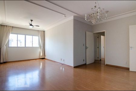 Sala de apartamento para alugar com 3 quartos, 118m² em Centro, Campinas