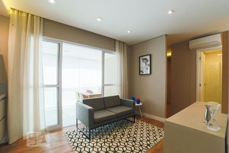 Sala de kitnet/studio para alugar com 1 quarto, 39m² em Cidade Monções, São Paulo