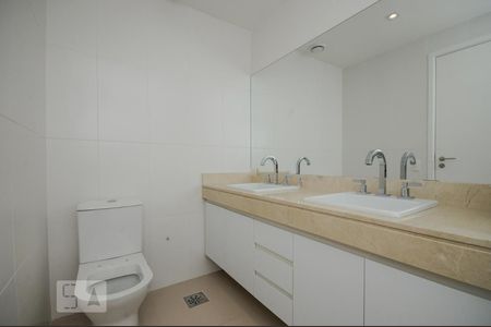 Banheiro Suíte 1 Master de apartamento para alugar com 4 quartos, 160m² em Camorim, Rio de Janeiro