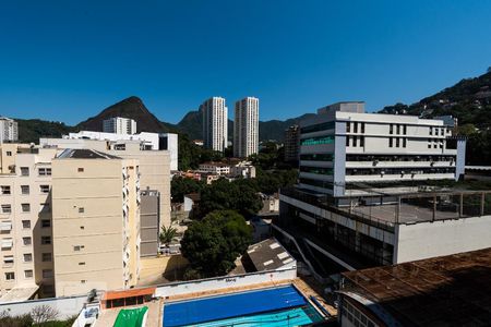 Vista do  quarto de kitnet/studio à venda com 1 quarto, 30m² em Laranjeiras, Rio de Janeiro