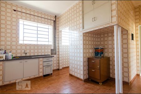 Cozinha de apartamento à venda com 2 quartos, 83m² em Jardim Chapadão, Campinas