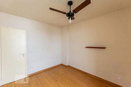 Quarto 1 de apartamento para alugar com 2 quartos, 72m² em São Domingos, Niterói