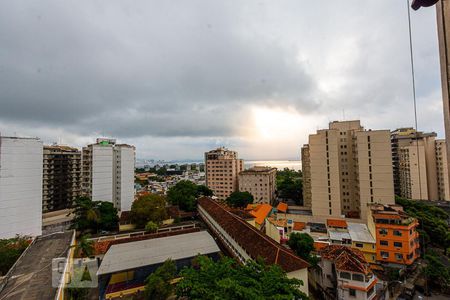 Vista da Sala de apartamento à venda com 2 quartos, 72m² em São Domingos, Niterói