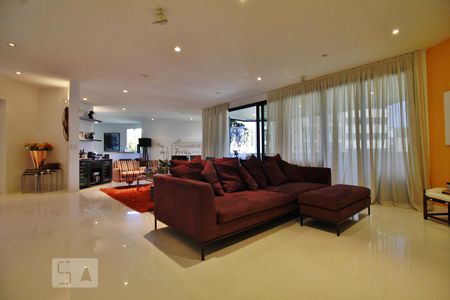 Apartamento à venda com 327m², 4 quartos e 5 vagasSala