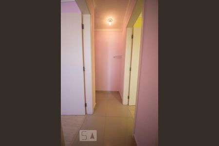 Corredor de apartamento à venda com 2 quartos, 48m² em Loteamento Parque São Martinho, Campinas