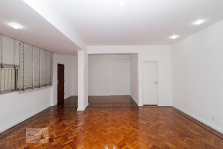 Apartamento à venda com 140m², 4 quartos e 1 vagaSala.