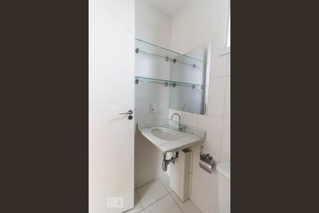 Banheiro social de apartamento à venda com 2 quartos, 68m² em Gopoúva, Guarulhos