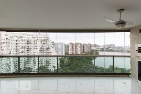 Vista Sala de apartamento para alugar com 4 quartos, 179m² em Barra da Tijuca, Rio de Janeiro