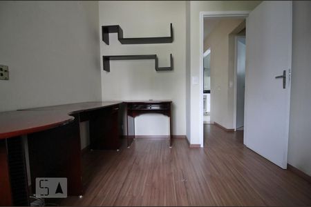 Quarto de apartamento para alugar com 2 quartos, 70m² em Vila Suzana, São Paulo