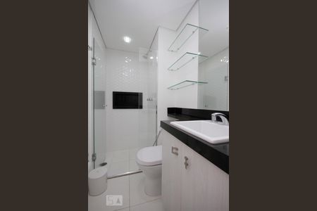 Banheiro de apartamento para alugar com 2 quartos, 80m² em Bela Vista, São Paulo