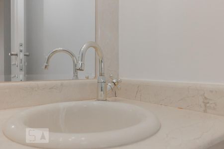 Lavabo de apartamento para alugar com 4 quartos, 210m² em Alphaville Industrial, Barueri