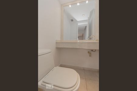 Lavabo de apartamento para alugar com 4 quartos, 210m² em Alphaville Industrial, Barueri