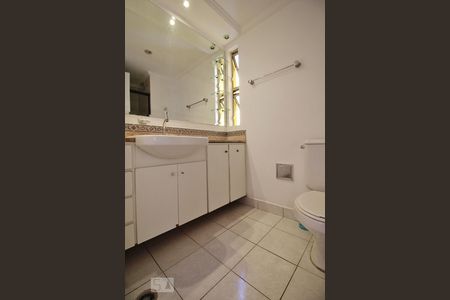 Banheiro de apartamento para alugar com 3 quartos, 65m² em Vila Morse, São Paulo