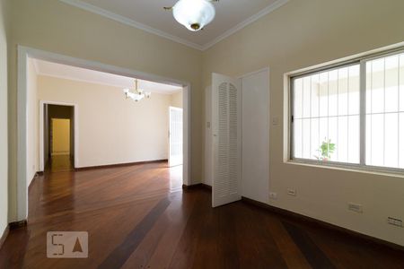 Sala de casa para alugar com 2 quartos, 130m² em Vila Deodoro, São Paulo