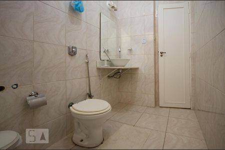 Banheiro social de apartamento à venda com 3 quartos, 100m² em Leblon, Rio de Janeiro