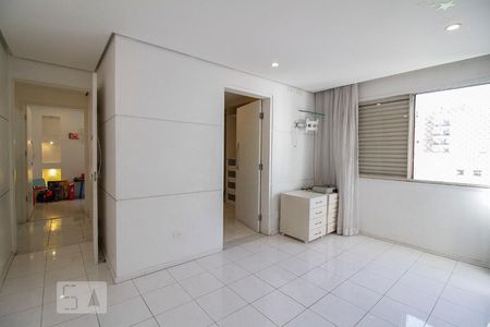 Suíte de apartamento para alugar com 2 quartos, 198m² em Perdizes, São Paulo