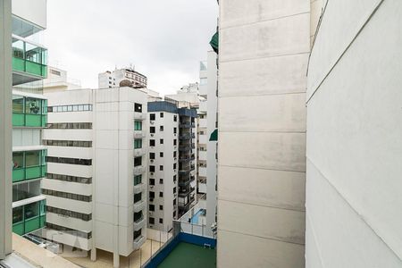 Vista Janela Sala de apartamento à venda com 3 quartos, 80m² em Ingá, Niterói