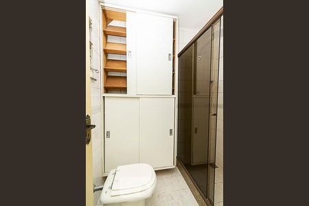 Banheiro Social de apartamento à venda com 3 quartos, 80m² em Ingá, Niterói