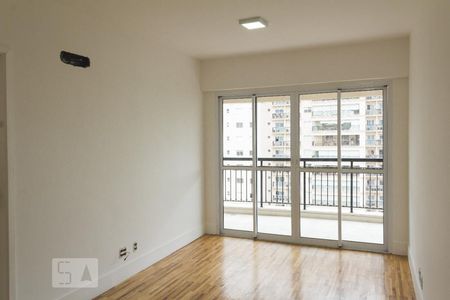 Sala de apartamento para alugar com 2 quartos, 76m² em Barra da Tijuca, Rio de Janeiro